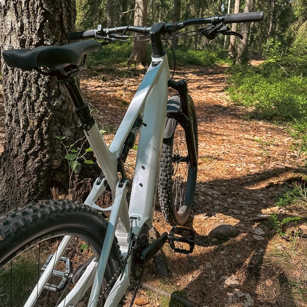 Feddz PF-1 heldämpad elmountainbike, vit (630 Wh batteri) 3